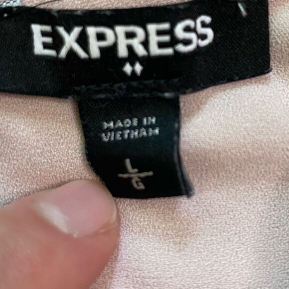 EXPRESS Pale Pink Flutter Sleeve Belted Peplum Blouse - Picture 9 of 10